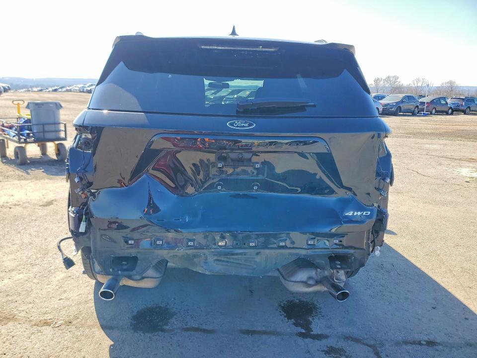 2022 Ford Explorer St-line