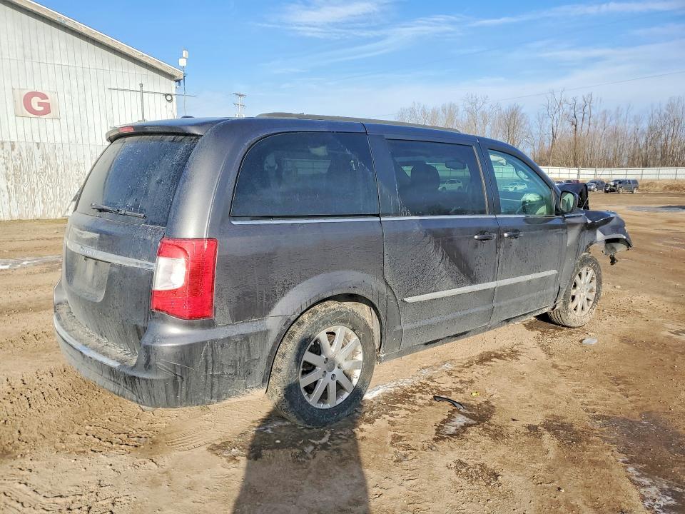2016 Chrysler Town & Country Touring