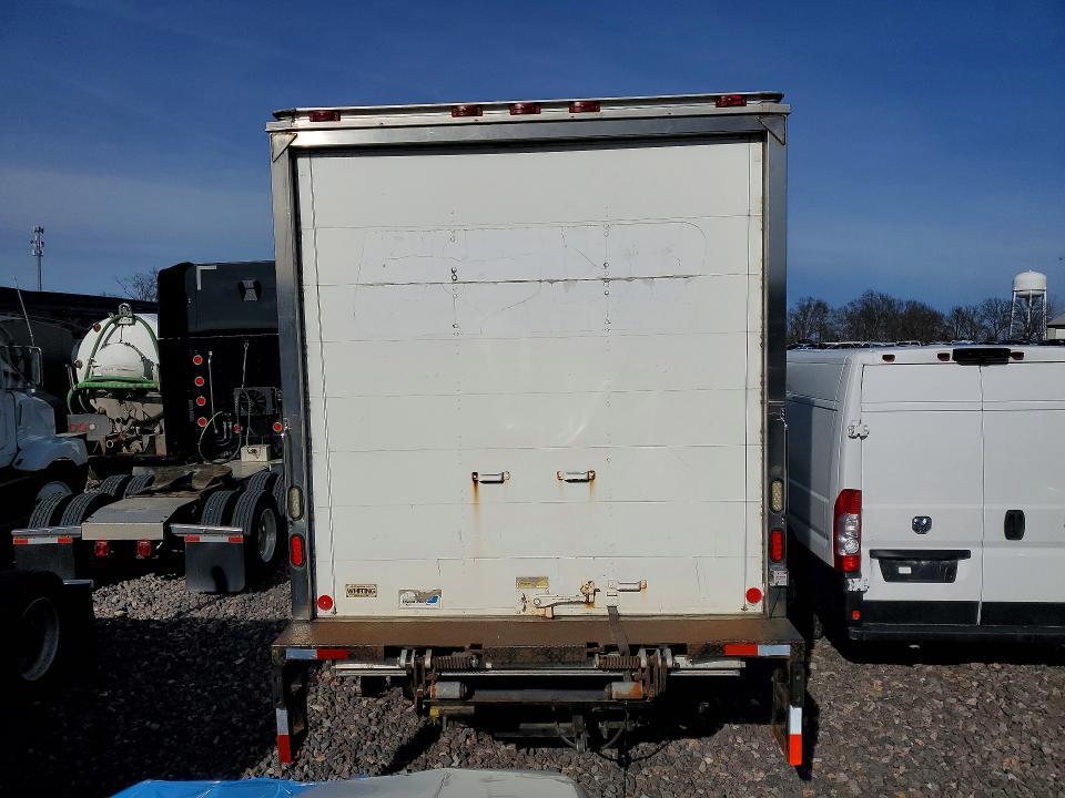 2016 International 4000 4300-Semi Truck