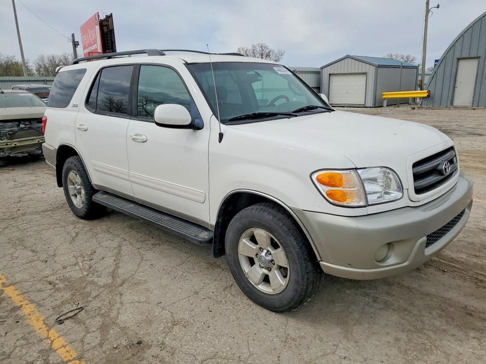 2004 Toyota Sequoia SR5