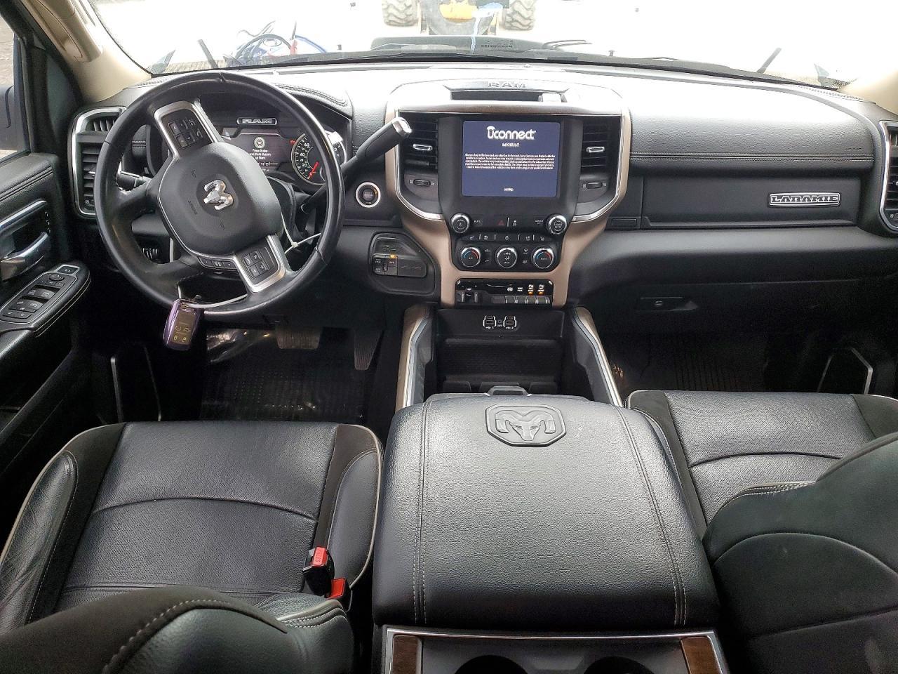 2022 Dodge 3500 Laramie