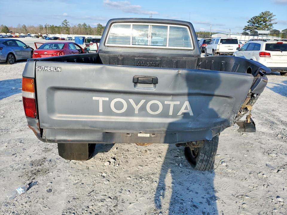 1992 Toyota Pickup Deluxe