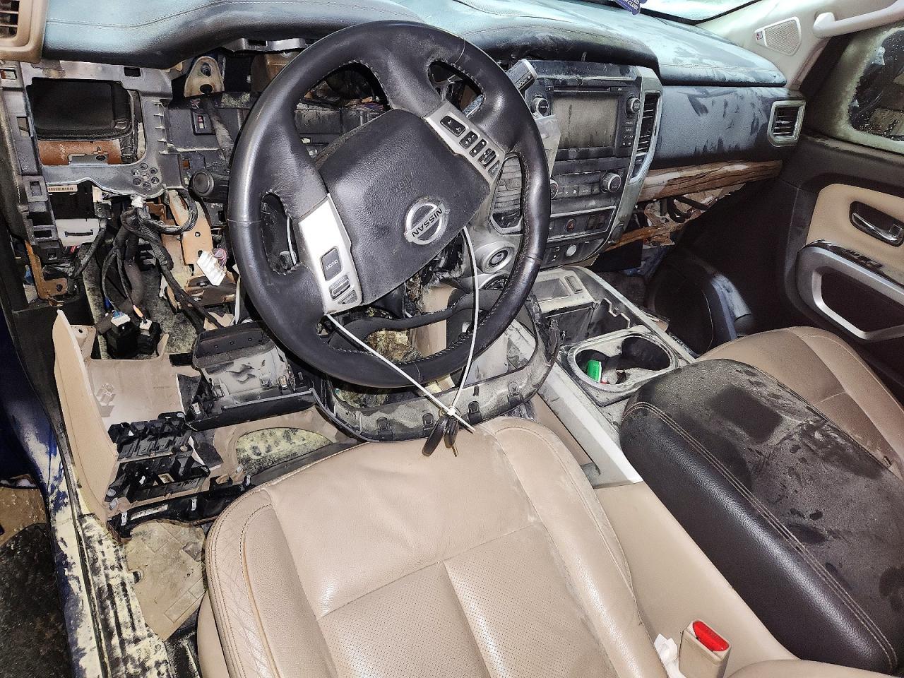 2016 Nissan Titan XD SL