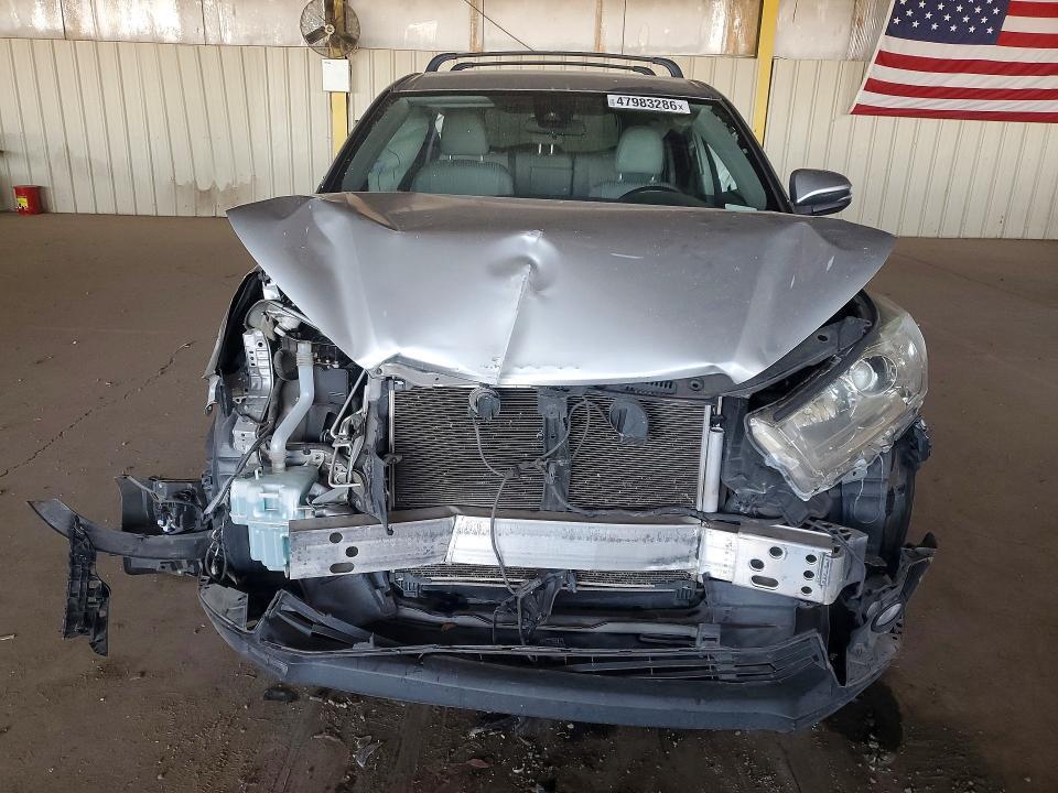 2018 Toyota Highlander le Plus