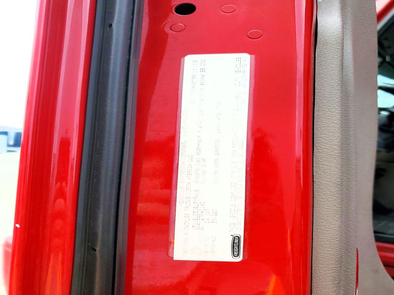 2014 Freigliner 2014 Freightliner Cascadia Semi Truck