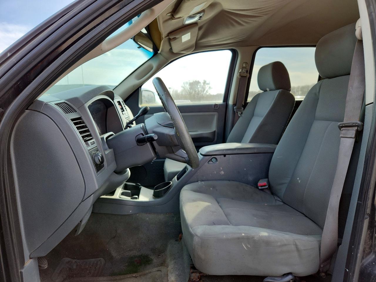 2005 Dodge Dakota Quattro