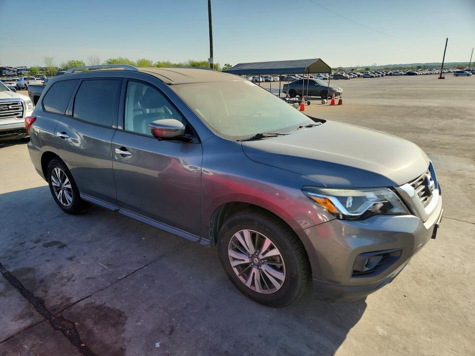 2019 Nissan Pathfinder sl