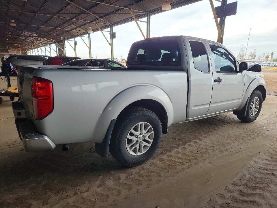 2017 Nissan Frontier SV