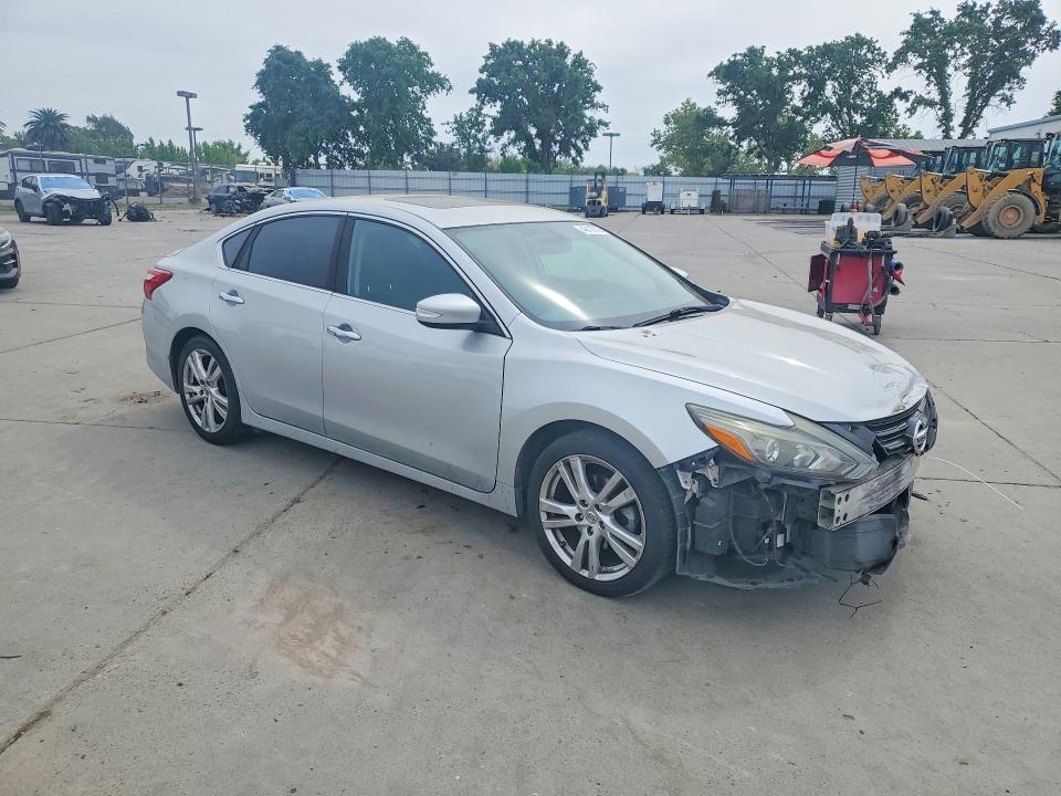 2016 Nissan Altima 3.5 sl