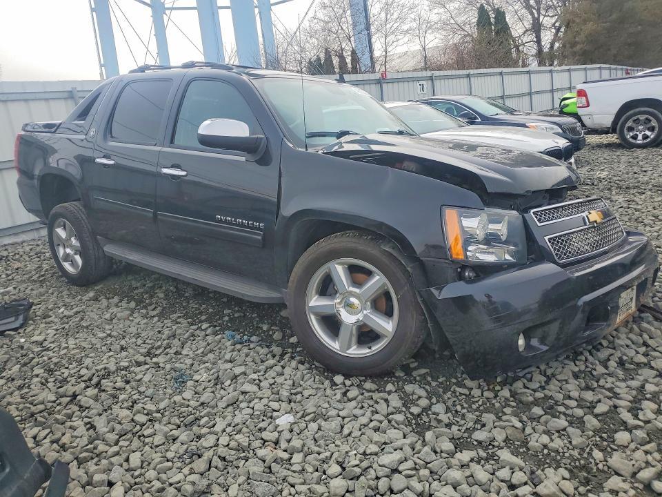 2013 Chevrolet Avalanche LT