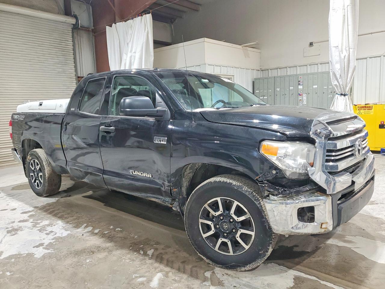 2017 Toyota Tundra SR5
