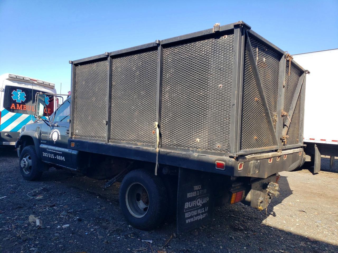 2002 Chevrolet Silverado Chipper Truck