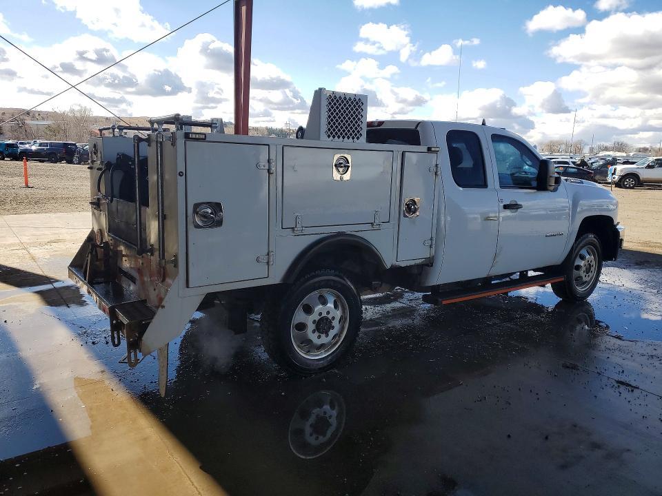 2013 Chevrolet Silverado 2500 Utility / Service Truck