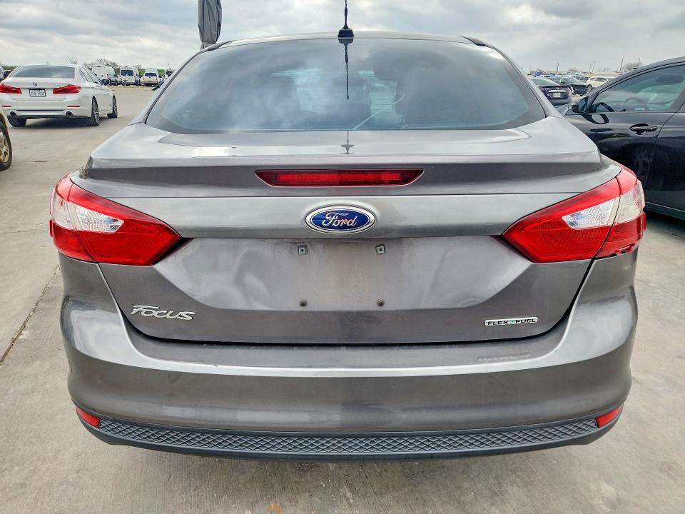 2014 Ford Focus s