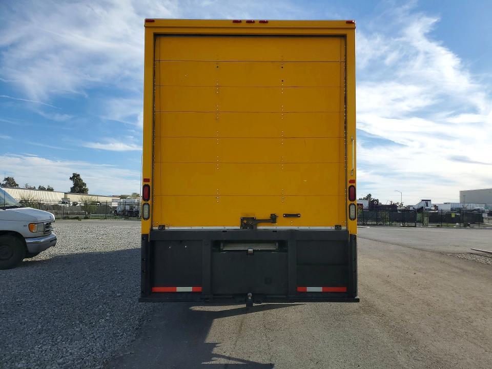 2013 International 4300 BOX Truck