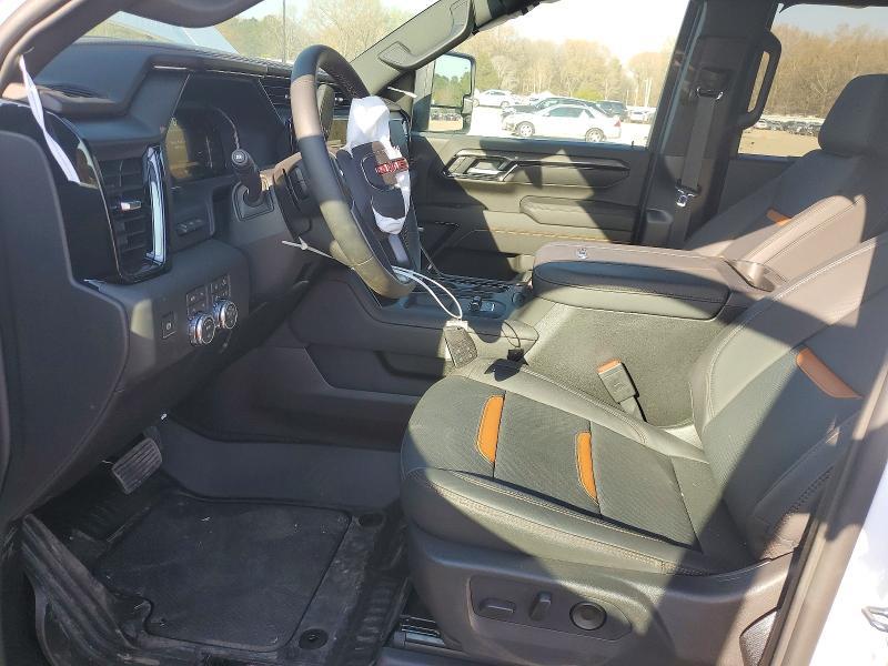 2026 GMC Sierra K2500 AT4
