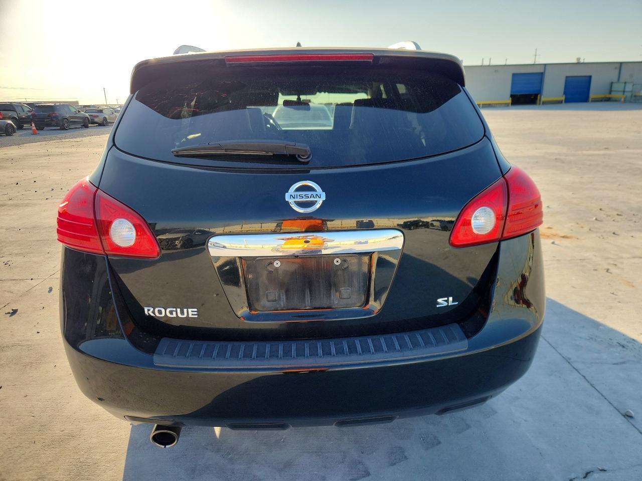 2012 Nissan Rogue s