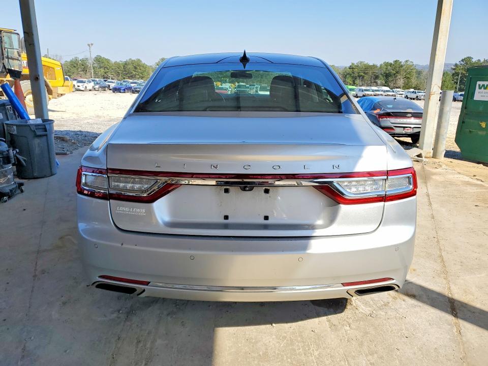 2018 Lincoln Continental Select