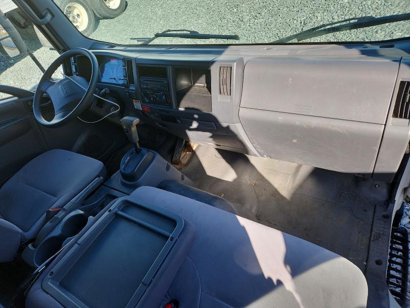 2017 Isuzu NPR HD BOX Truck