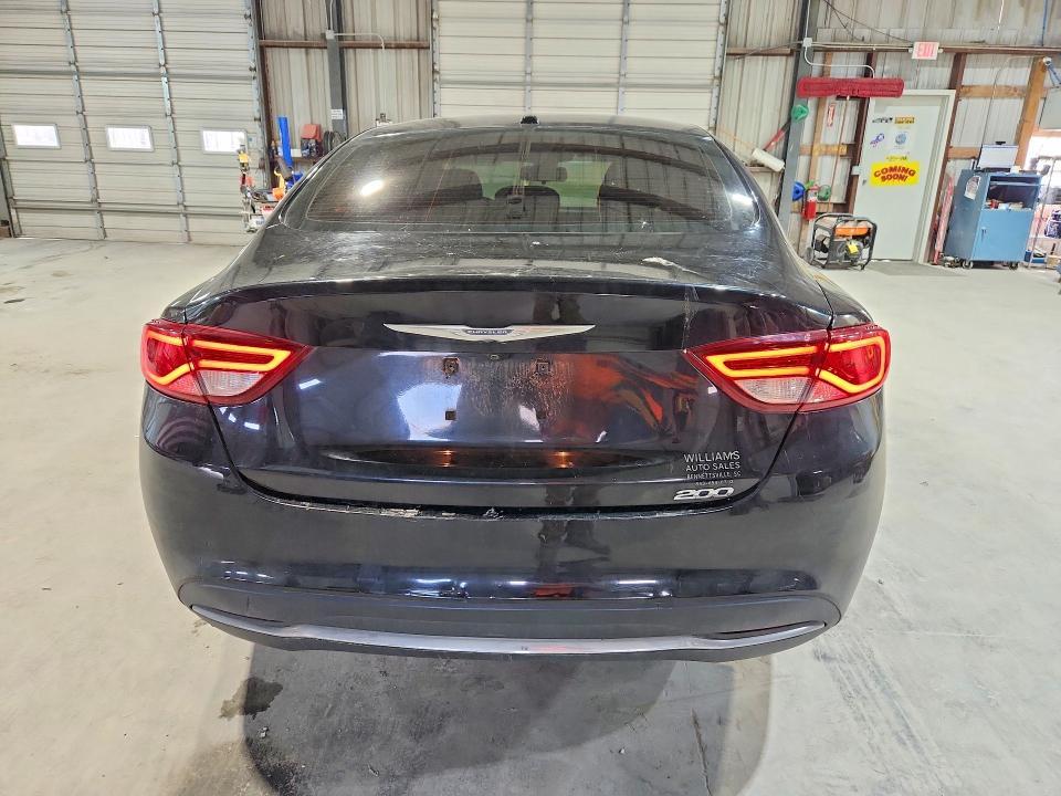 2016 Chrysler 200 Limited