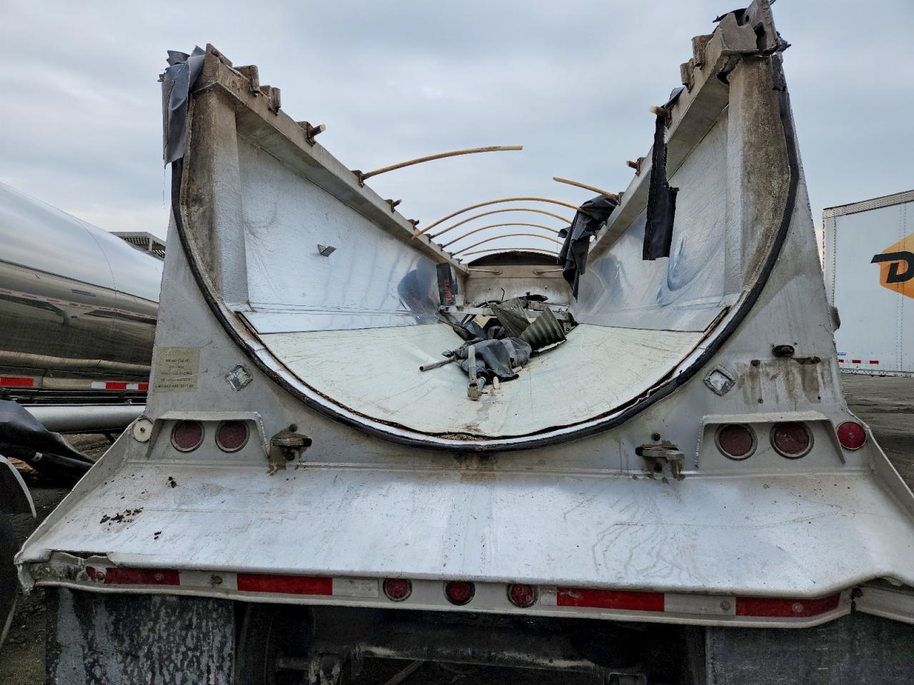 1999 Alumatech 1999 Everlite end Dump Trailer