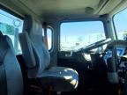 2015 Kenworth T330 Semi Truck