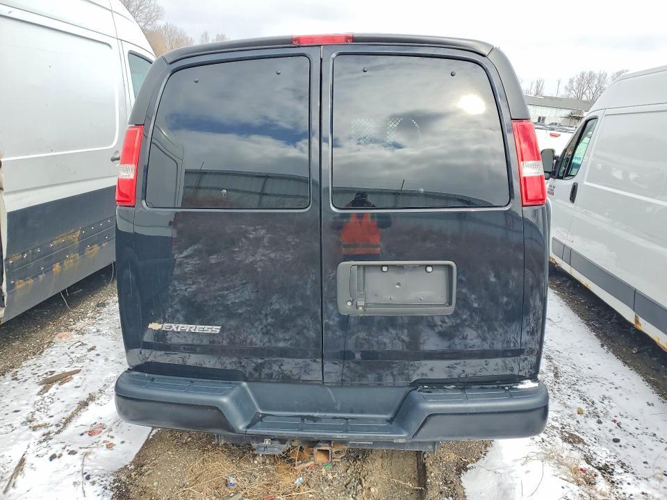 2020 Chevrolet Express 2500 Delivery Van