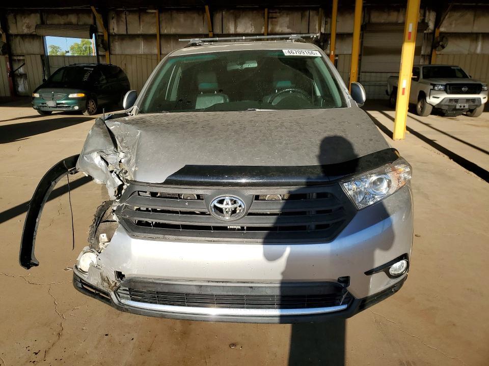2012 Toyota Highlander se