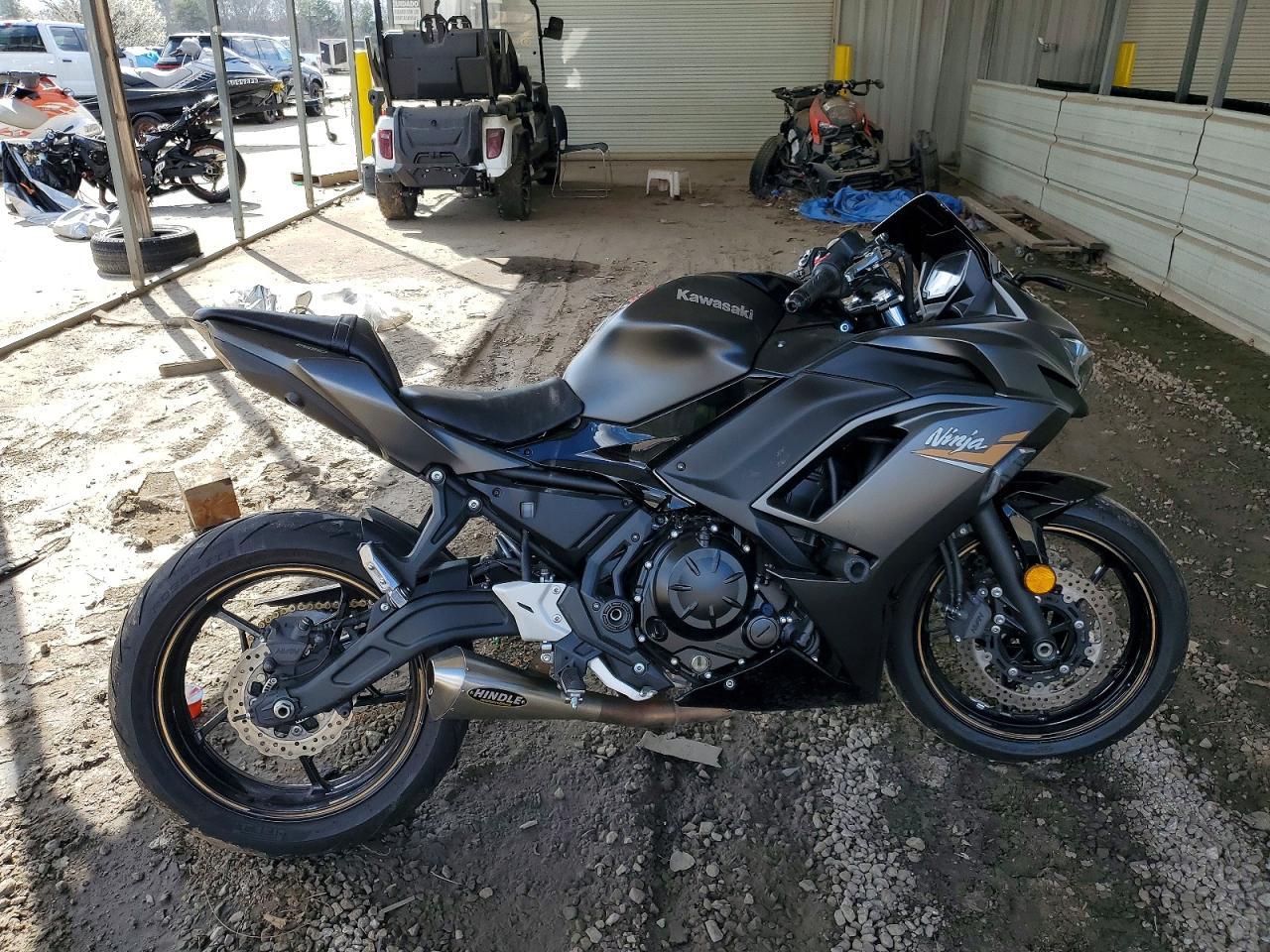 2023 Kawasaki EX650 R