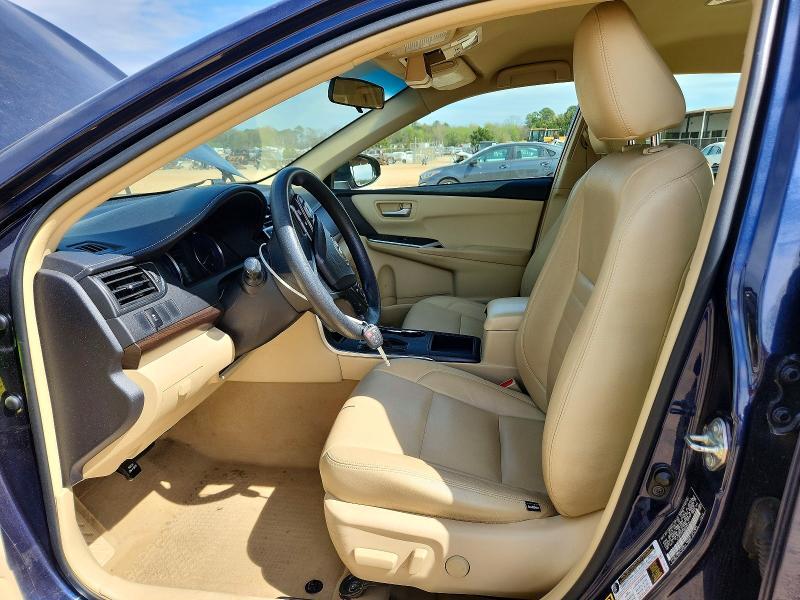 2016 Toyota Camry le