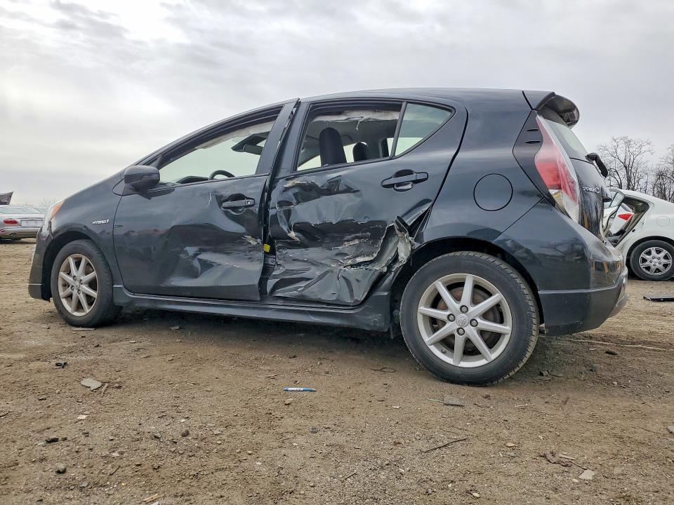 2017 Toyota Prius c one