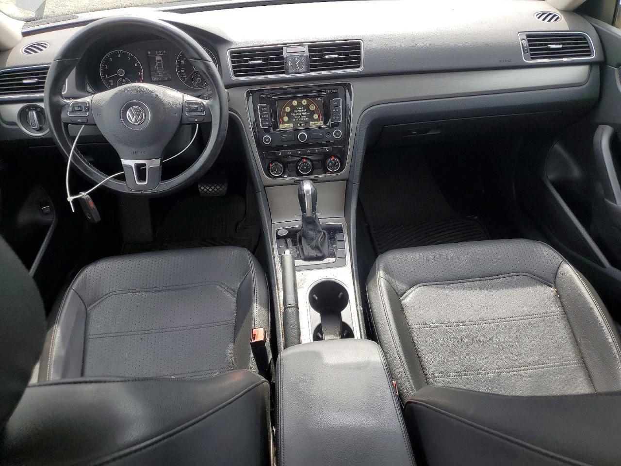 2014 Volkswagen Passat se