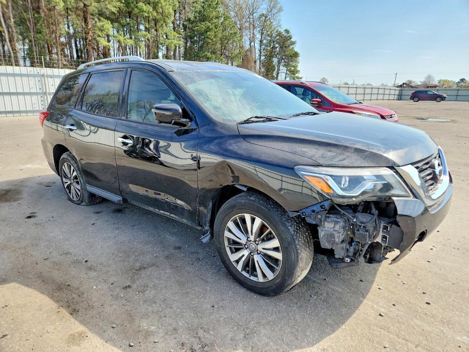 2019 Nissan Pathfinder sl