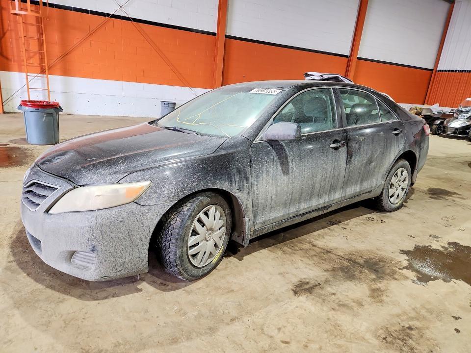 2011 Toyota Camry xle 4DR
