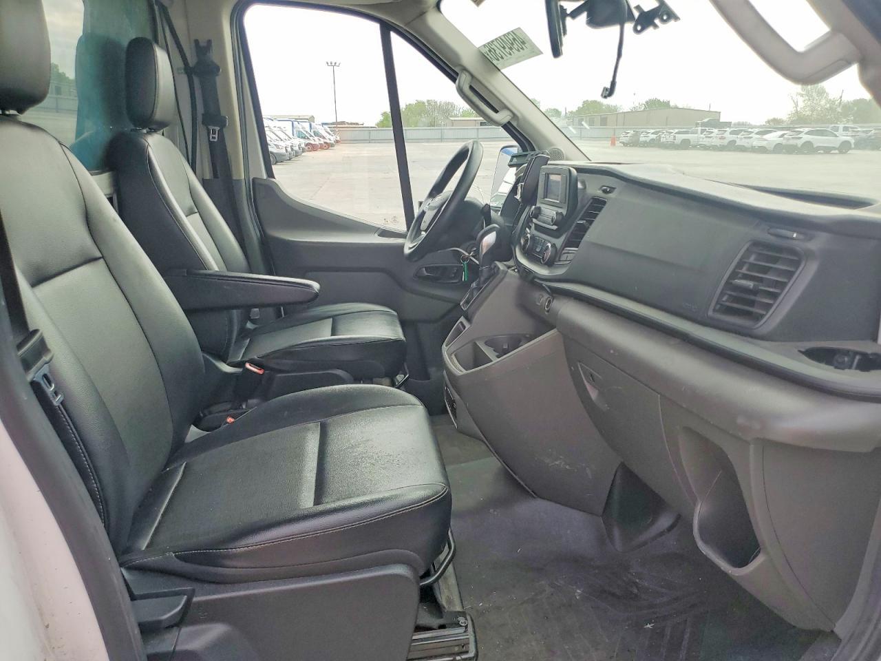 2021 Ford Transit Delivery Truck
