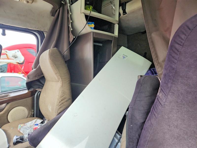 2016 Volv O VNL Semi Truck