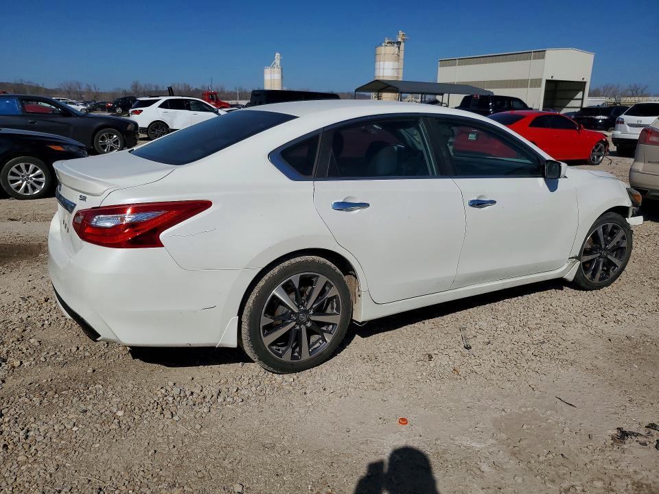 2016 Nissan Altima 2.5 sr