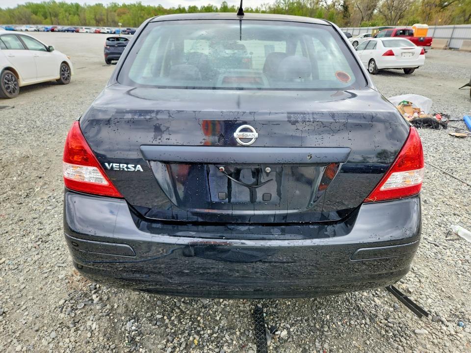 2011 Nissan Versa 1.6 Base