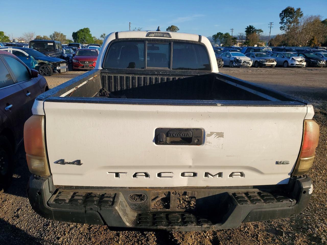 2017 Toyota Tacoma SR5 V6