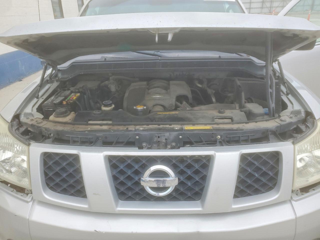 2004 Nissan Titan XE