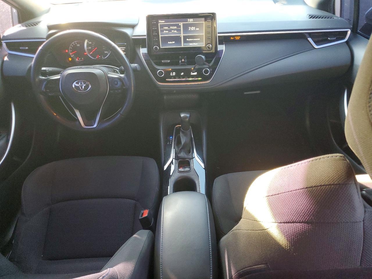 2020 Toyota Corolla Hatchback se