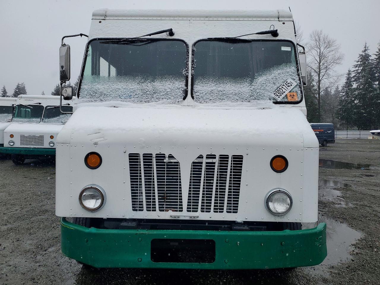2011 Workhorse Custom Chassis 2011 Workhorse W62 Delivery Van