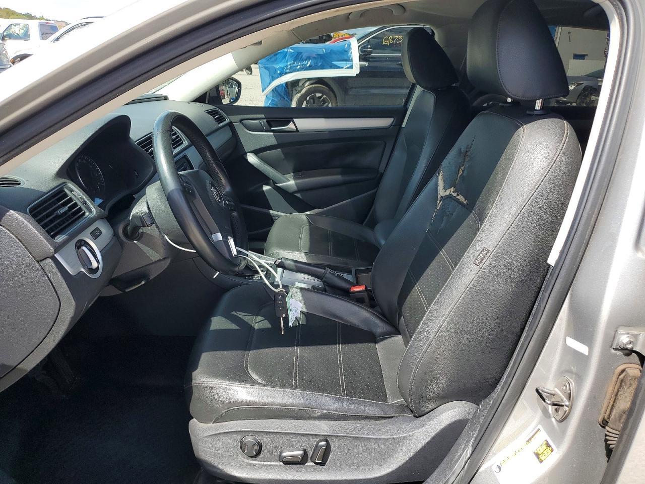 2012 Volkswagen Passat se