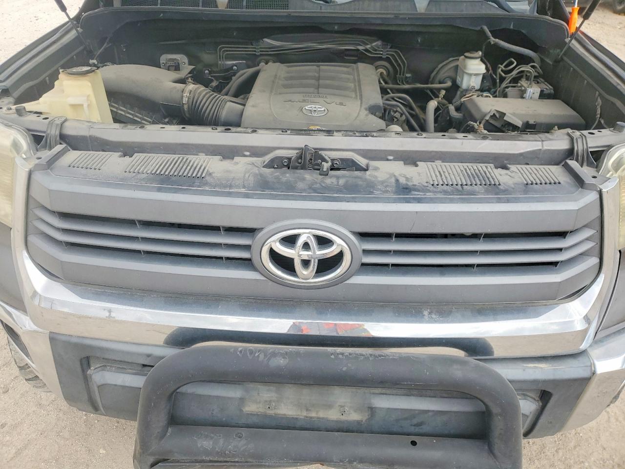 2014 Toyota Tundra SR5