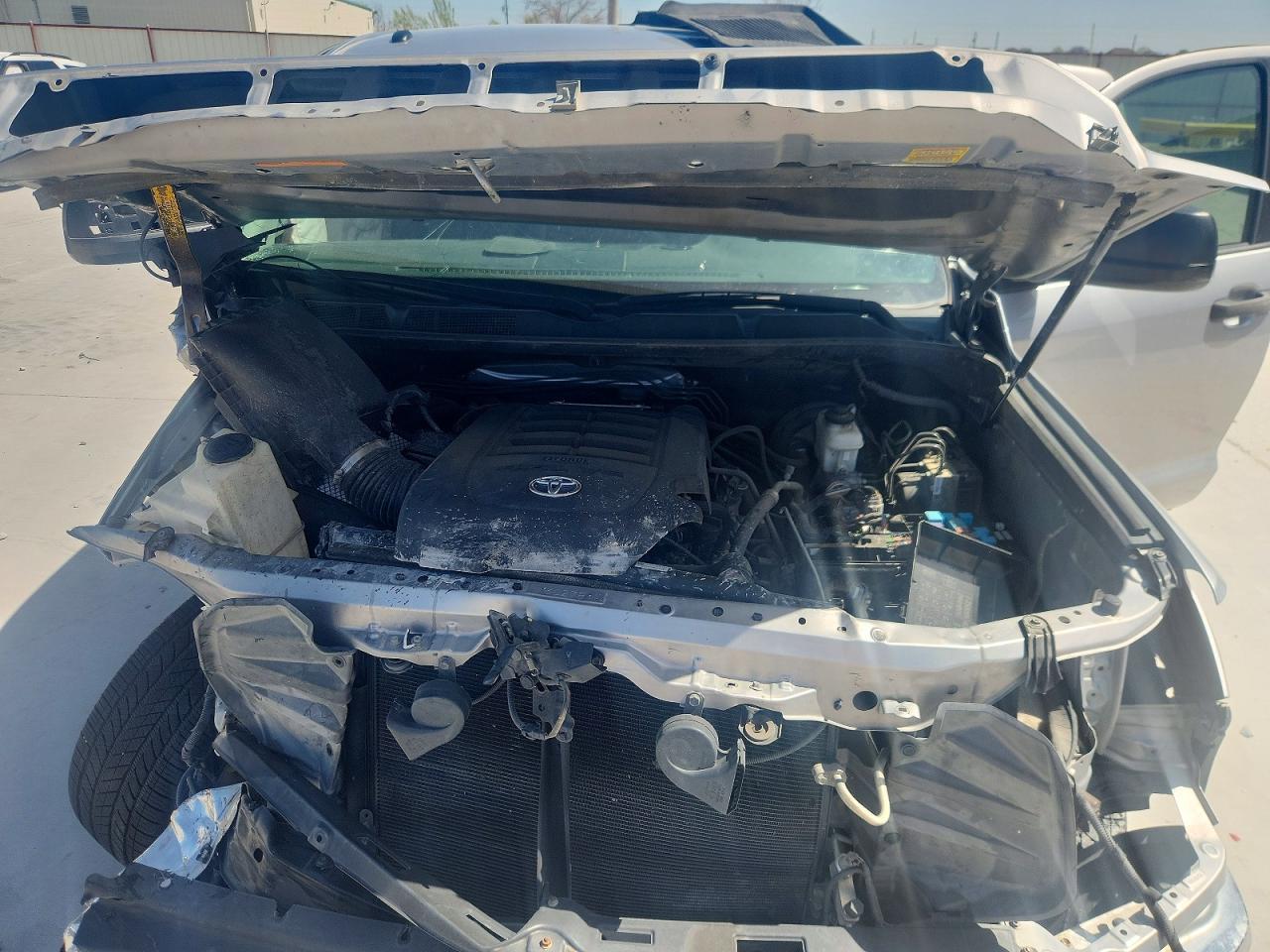 2017 Toyota Tundra SR5