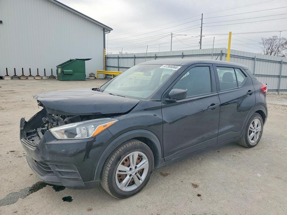 2020 Nissan Kicks s