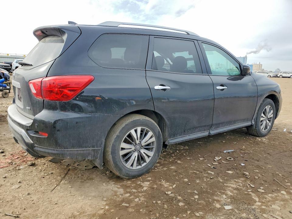 2020 Nissan Pathfinder s