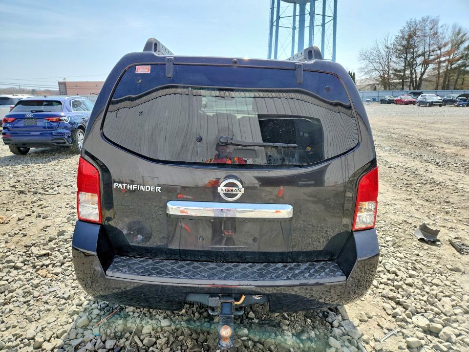 2012 Nissan Pathfinder s