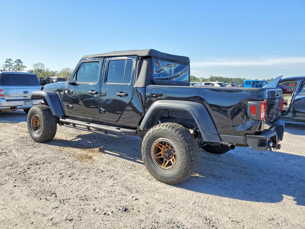 2020 Jeep Gladiator Sport