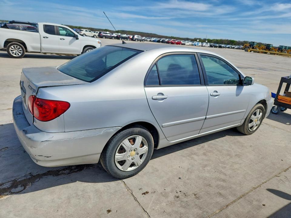 2005 Toyota Corolla le